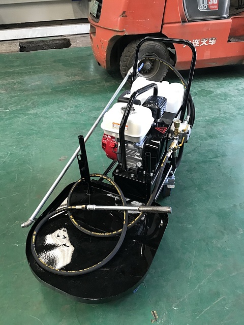 Гудронатор ручной LS-320 для битумных эмульсий